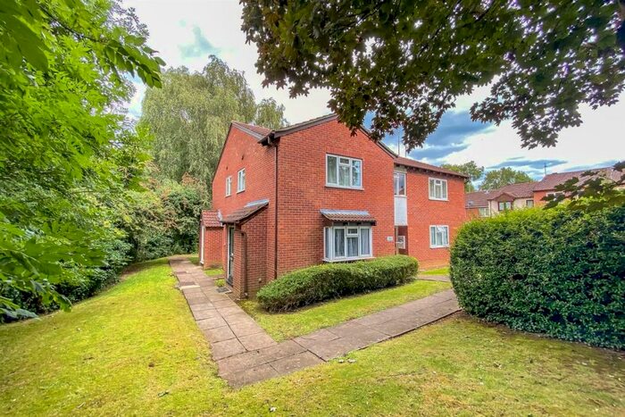 Studio To Rent In Black Prince Avenue, Cheylesmore, Coventry, CV3