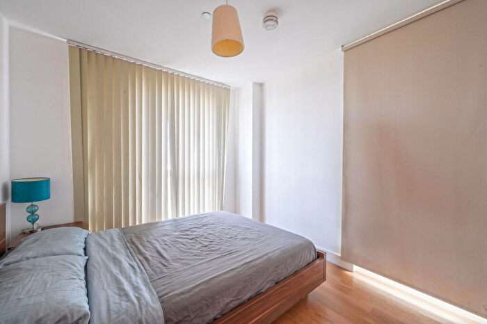 1 Bedroom Flat For Sale In Jefferson Plaza, , Bow, London, E3