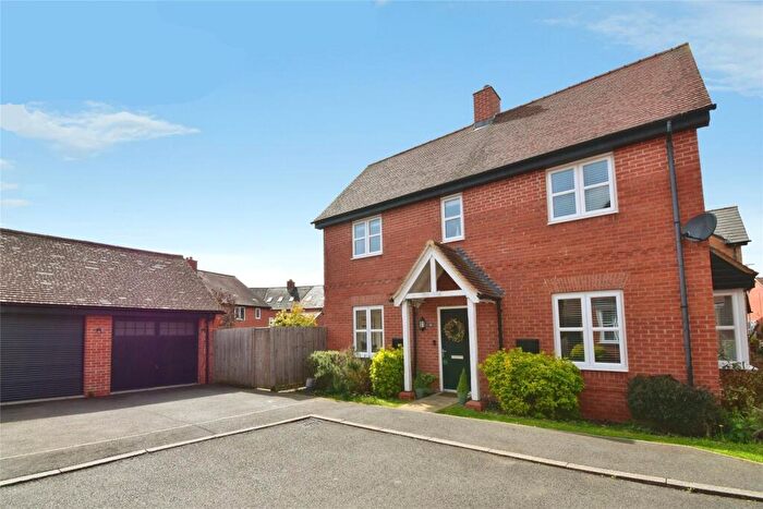 3 Bedroom Semi Detached House For Sale In John Rawbone Close, Winslow, MK18