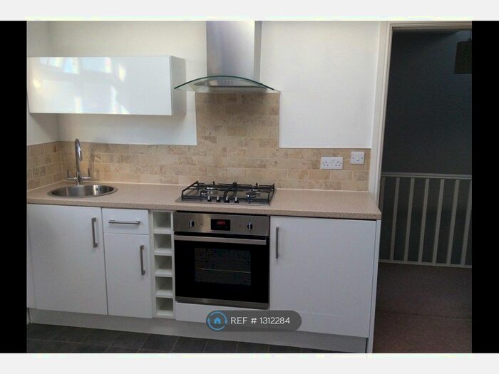 1 Bedroom Flat To Rent In Fox Road, West Bridgford, Nottingham NG2