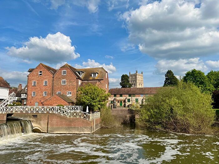 3 Bedroom Flat For Sale In Mill Street, Tewkesbury, GL20
