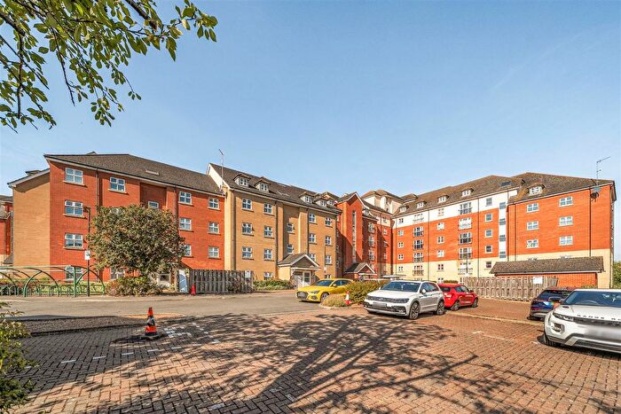 2 Bedroom Flat For Sale In Palgrave Road, Bedford, MK42