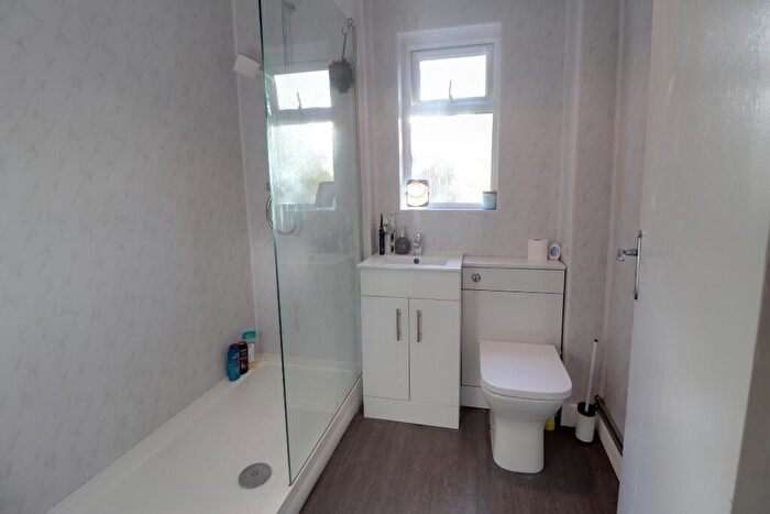 1 Bedroom Apartment For Sale In Baron Court, Stevenage, Hertfordshire, SG1