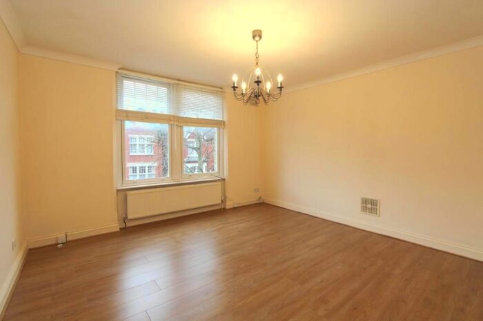 1 Bedroom Flat To Rent In Kings Avenue, Ealing, London, W5