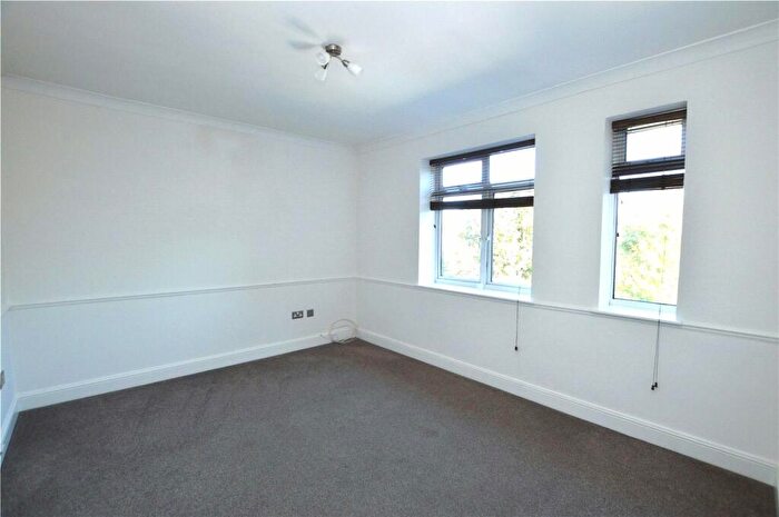 1 Bedroom Apartment To Rent In Anerley Road, London, SE20