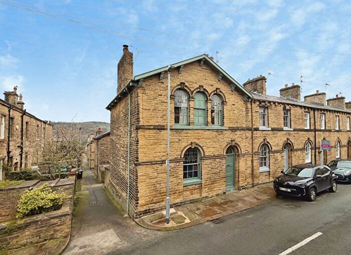 3 Bedroom Terraced House For Sale In Shirley Street, Saltaire, Shipley, BD18