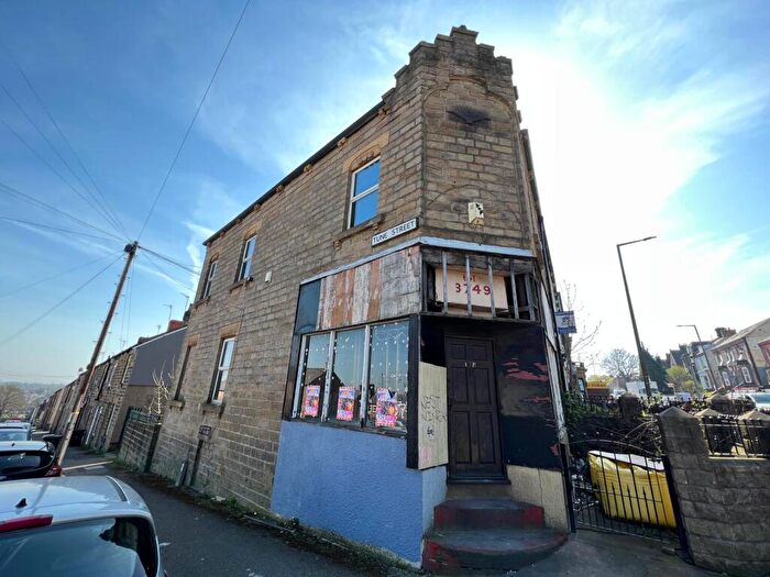 4 Bedroom End Of Terrace House For Sale In , Sheffield Road, Barnsley, S70