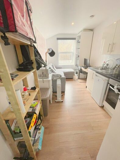 Studio To Rent In Lower Clapton Road, Hackney, E5 - Photo 2