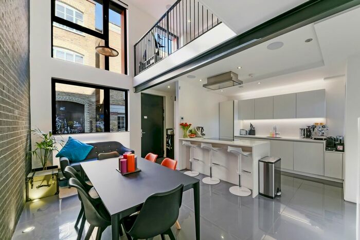 2 Bedroom Terraced House To Rent In Grimsby Street, London, E2