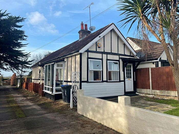 2 Bedroom Bungalow To Rent In Wellingham Lane, Worthing, BN13