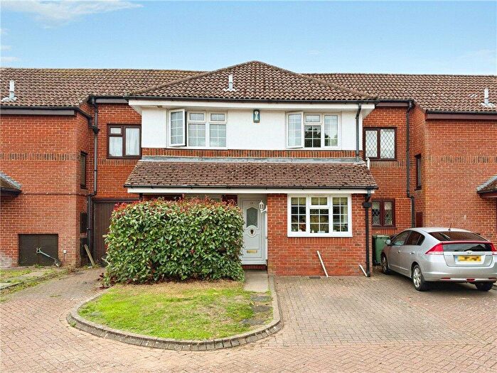 3 Bedroom Terraced House For Sale In Nelson Close, Romsey, Hampshire, SO51