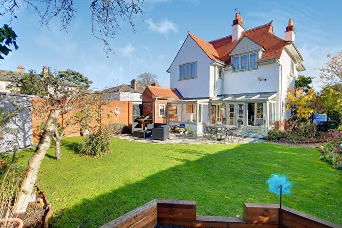 3 Bedroom Detached House For Sale In Bridle Road, Maidenhead, SL6