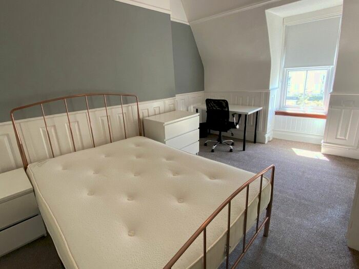 8 Bedroom Terraced House To Rent In North Road East, Plymouth, PL4