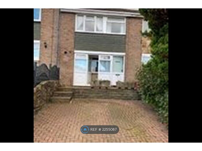 3 Bedroom Terraced House To Rent In Branshaw Mount, Keighley, BD22