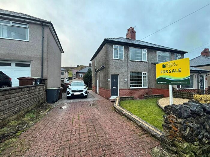 3 Bedroom Semi Detached House For Sale In Kirkstone Road, Buxton, SK17