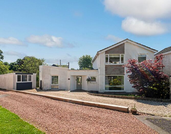 4 Bedroom Detached House For Sale In Craigfern Drive, Blanefield, Glasgow, G63