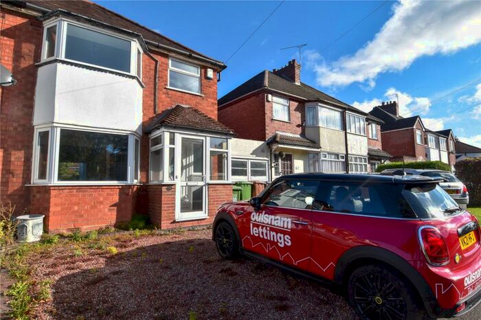 3 Bedroom Semi-Detached House To Rent In Newborough Road, Shirley, Solihull, West Midlands, B90