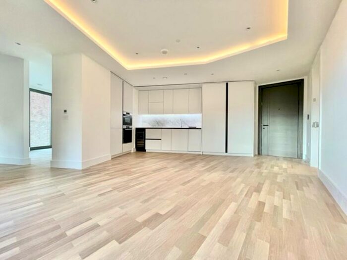 1 Bedroom Flat To Rent In Southwark Bridge Road, London, SE1