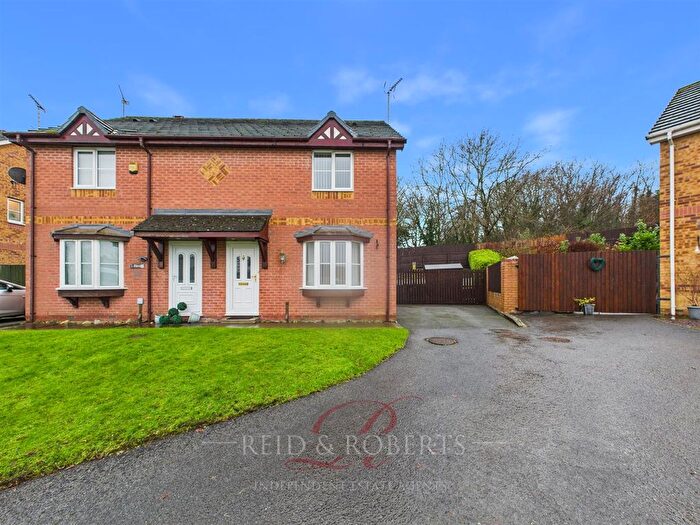 3 Bedroom Semi Detached House For Sale In Oakleigh, Pen-Y-Cae, Wrexham, LL14
