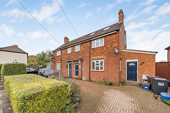 4 Bedroom Semi Detached House For Sale In Beech Avenue, Brentford, TW8