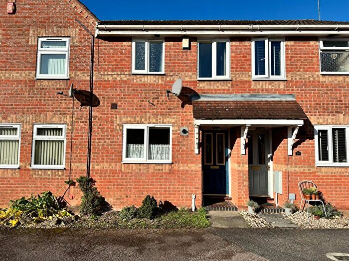 2 Bedroom Terraced House To Rent In Lexham Road, Templemead, PE30