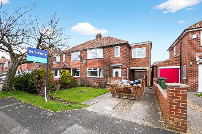 3 Bedroom Semi Detached House For Sale In Brooklands, York, YO10