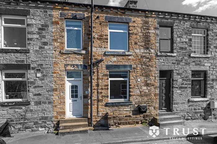 2 Bedroom Terraced House For Sale In Commercial Street, Heckmondwike, WF16