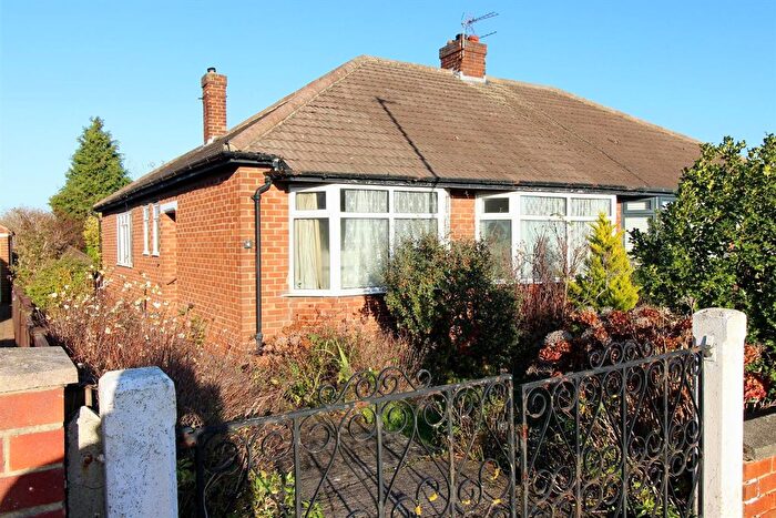 2 Bedroom Semi Detached Bungalow For Sale In Ledbury Drive, Middlesbrough, TS5