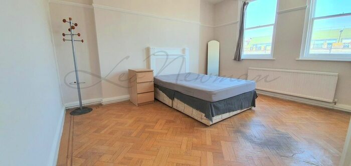 2 Bedroom Flat To Rent In Tottenham Court Road, Fitzrovia, W1T
