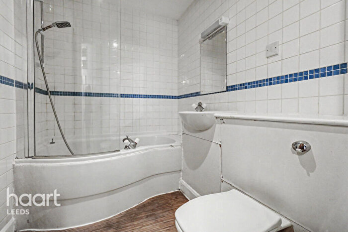 1 Bedroom Apartment For Sale In North Street, Leeds, LS2