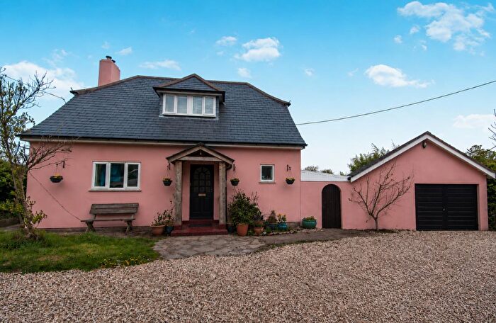 3 Bedroom Detached House For Sale In Musbury Road, Axminster, EX13
