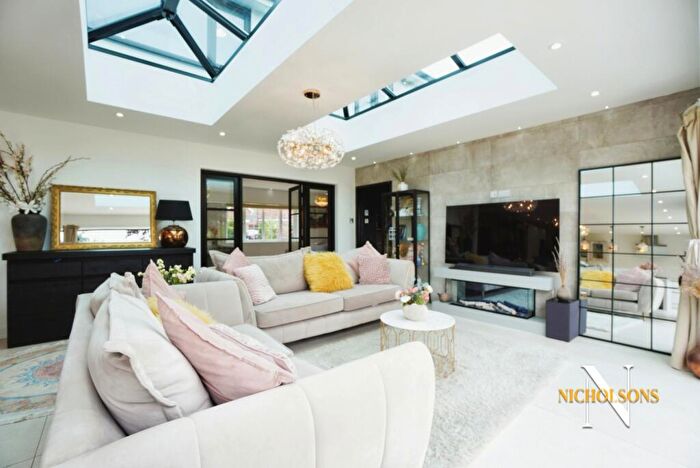 4 Bedroom Detached House For Sale In Park Lane, Retford, Nottinghamshire, DN22
