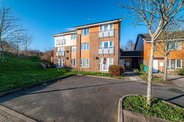 1 Bedroom Flat To Rent In Whiting Crescent, Faversham, Kent, ME13