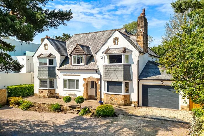 5 Bedroom Detached House To Rent In Leeds Road, Harrogate, HG2