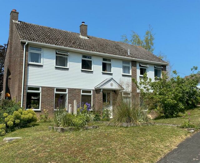 5 Bedroom Detached House For Sale In Marsh Road, Boxford, CO10