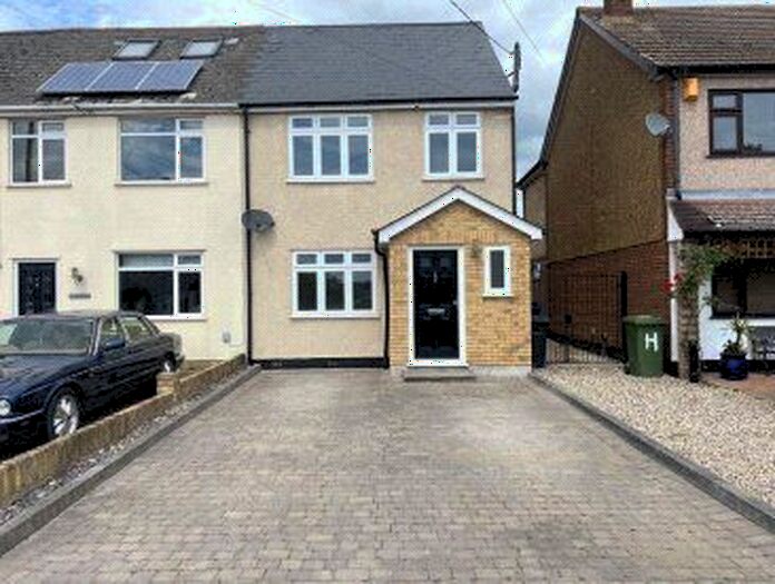 3 Bedroom Semi-Detached House To Rent In Hillcrest Road, Horndon On The Hill, Essex, SS17