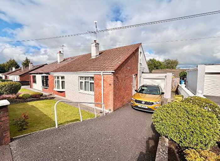 4 Bedroom Semi-detached Chalet Bungalows For Sale In Knockwellan Park, Derry, BT47