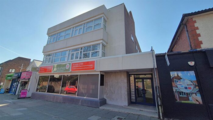 2 Bedroom Flat To Rent In Havant Road, Drayton, Portsmouth, PO6