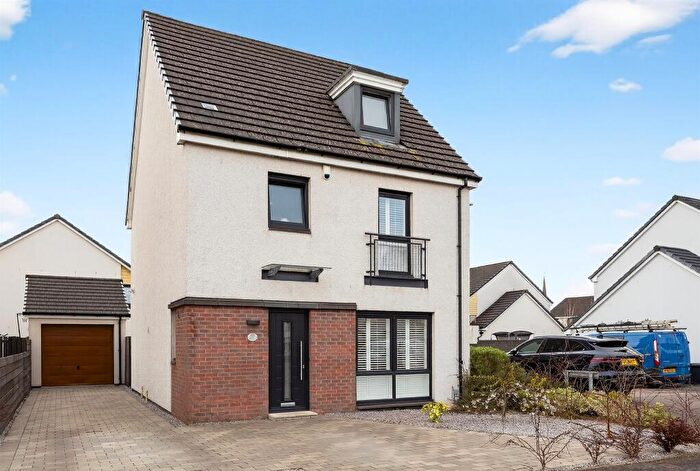 4 Bedroom Detached House For Sale In Crofton Avenue, Renfrew, PA4