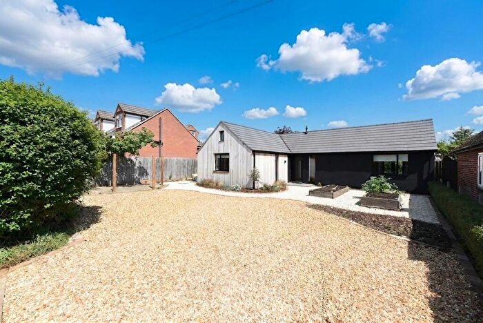3 Bedroom Detached Bungalow For Sale In Mill Close, Hartford, PE29