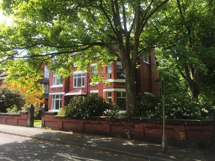 Studio To Rent In Pine Road, Didsbury, M20