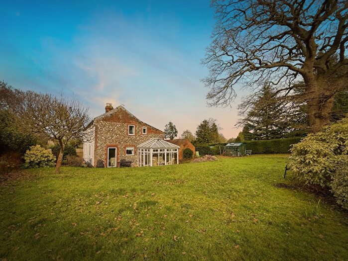 3 Bedroom Cottage To Rent In Mill Hill, Norwich, NR13