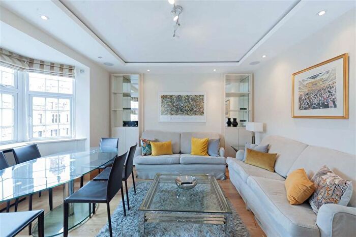 3 Bedroom Flat To Rent In Brompton Road, South Kensington, SW3