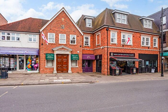 1 Bedroom Apartment To Rent In High Street, Cobham, Surrey, KT11