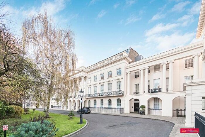 3 Bedroom Apartment To Rent In Clarence Terrace London, NW1