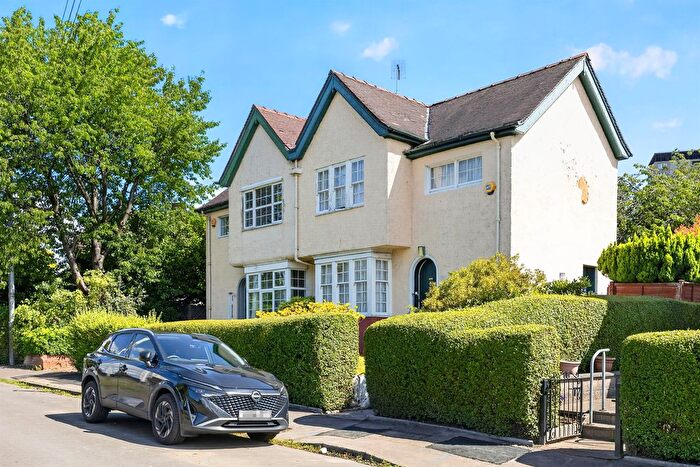 2 Bedroom Semi-Detached House For Sale In Anniesland Road, Glasgow, G14