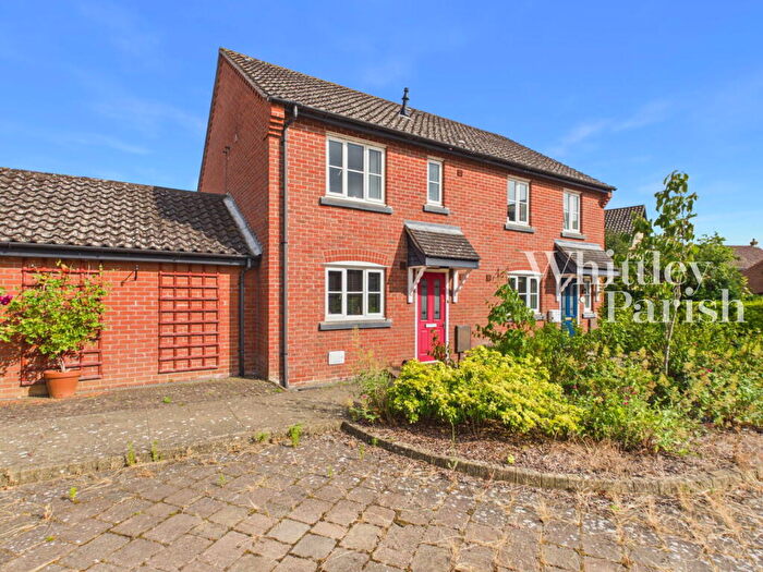 2 Bedroom Semi-Detached House For Sale In Field Acre Way, Long Stratton, Norwich, NR15