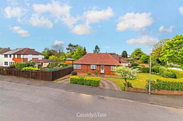 3 Bedroom Bungalow To Rent In Driftwood Avenue, Chiswell Green, St Albans, AL2