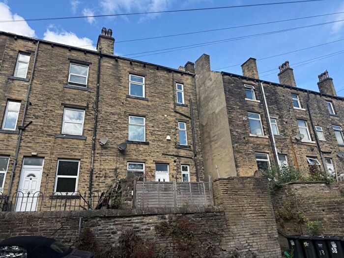 2 Bedroom Terraced House For Sale In Ovenden Road Terrace, Ovenden, Halifax, Calderdale, HX3