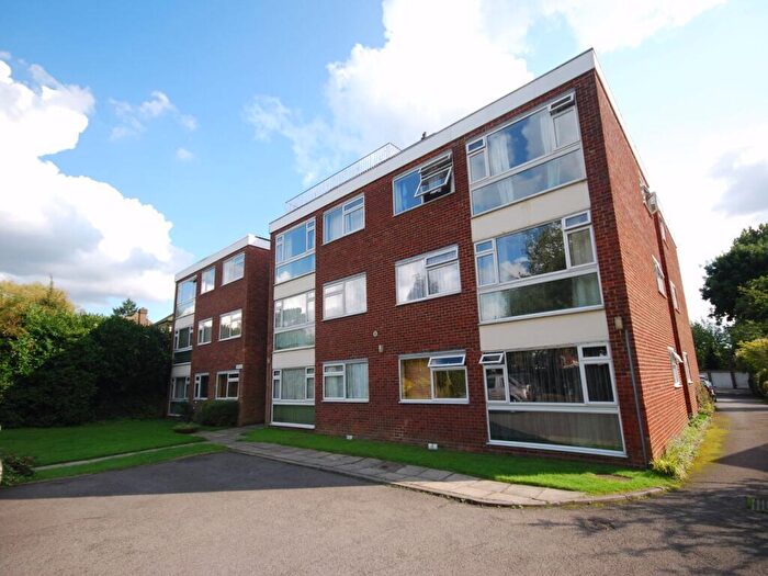 3 Bedroom Apartment To Rent In Pentlands, Foxgrove Road, Beckenham, BR3